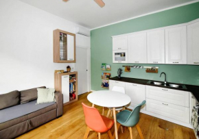 Metro Famagosta - Modern Suite Free WiFi & Parking